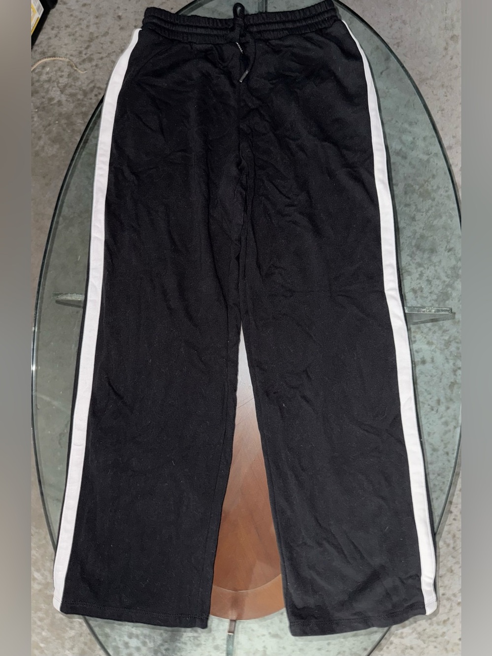 No Boundaries Black Sweatpants w/ White Side Stripe. Y2K Wide baggy pants. Sz S